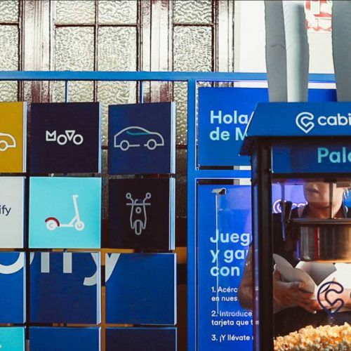 Stand de Cabify en Mercado de Motores